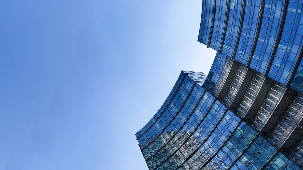 Complexities of Corporate Finance: Strategies for Risk Management and Investment Success